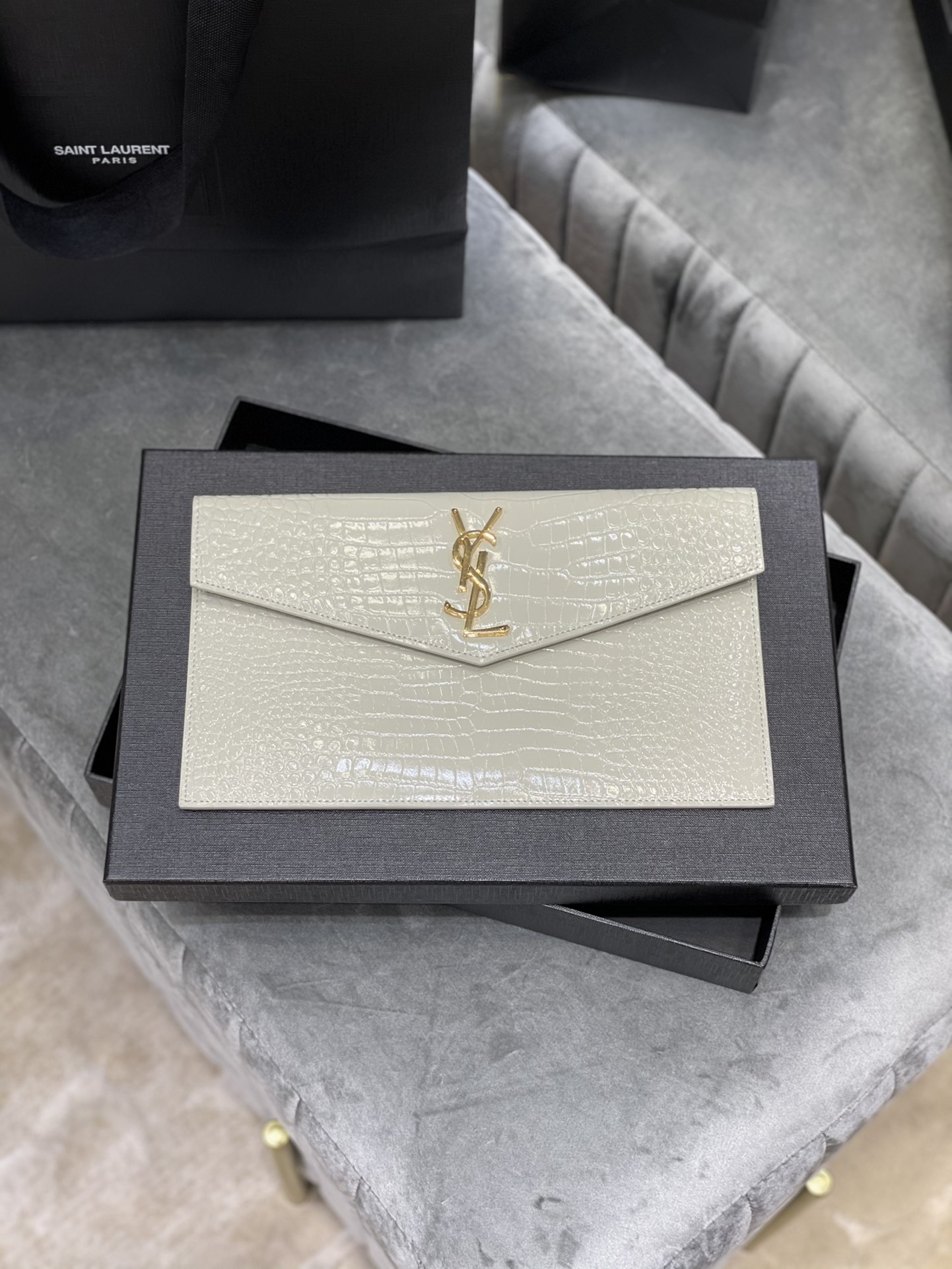 YSL Uptown Wallet-27×16×